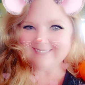 Meet your Posher, Carol